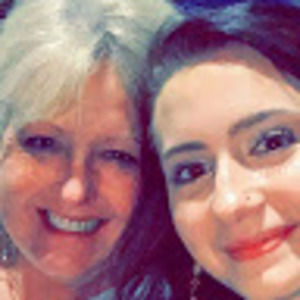 Meet your Posher, Julia